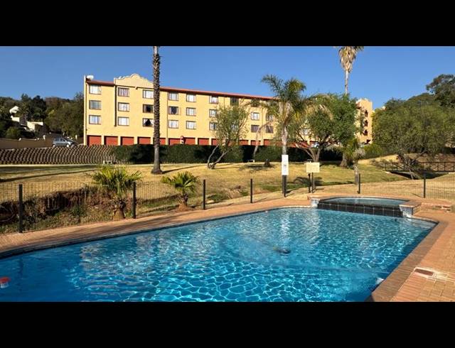 2 BEDROOM PROPERTY TO RENT IN HELDERKRUIN